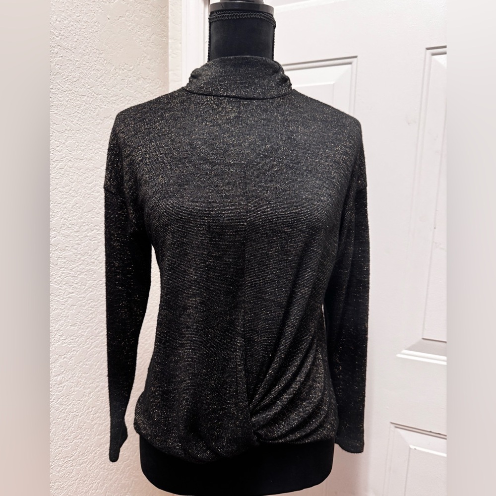 Jennifer Lopez Metallic Black Turtleneck Sweater 0081